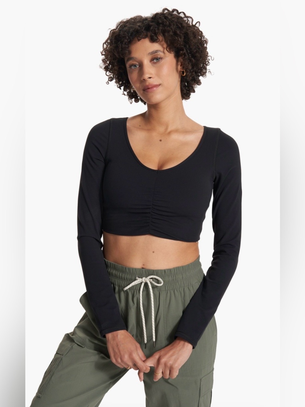Vuori NWT Long-Sleeve Black Ruched Crop Top Bra Size L